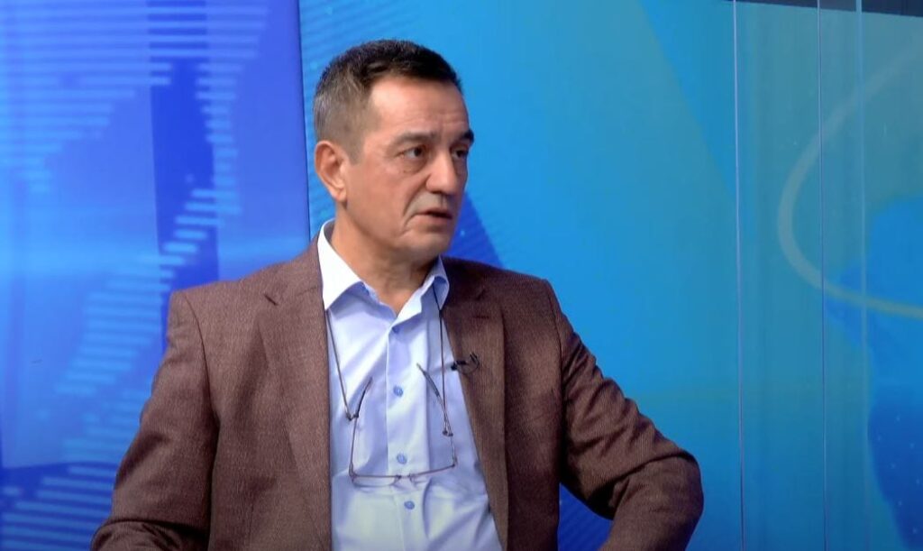 Mladi kadar u tamnici skarednih ideologija