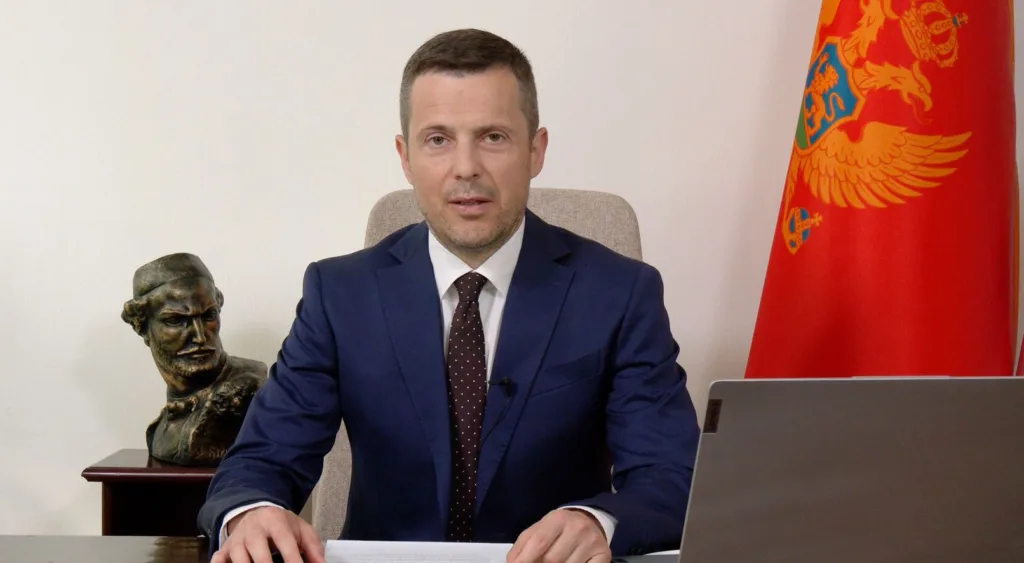 Mujović: Ponudićemo Petru Ivanoviću radno mjesto u sistemu Glavnog grada 5 Mujović: Ponudićemo Petru Ivanoviću radno mjesto u sistemu Glavnog grada