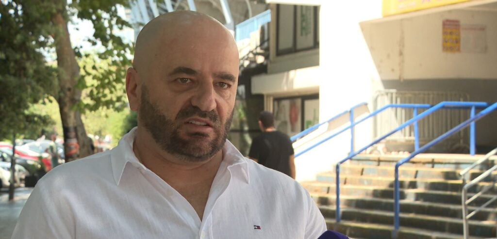 (VIDEO) Zečević: Domaća hrana i voće preskupi, cijene ne zadovoljavaju kvalitet usluge 12 (VIDEO) Zečević: Domaća hrana i voće preskupi, cijene ne zadovoljavaju kvalitet usluge