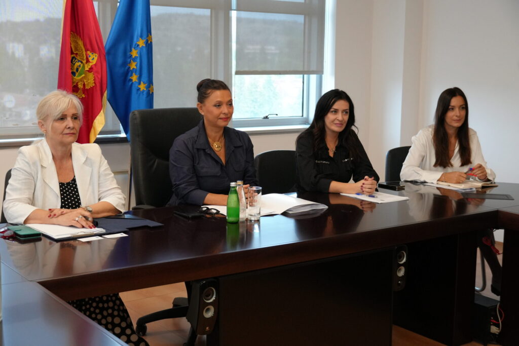 Digitalna transformacija i održivi turizam u fokusu saradnje Ministarstva turizma i UNDP-a 14 Digitalna transformacija i održivi turizam u fokusu saradnje Ministarstva turizma i UNDP-a