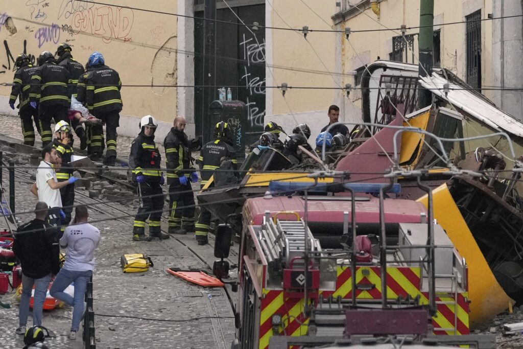 U Lisabonu proglašena trodnevna žalost 14 U Lisabonu proglašena trodnevna žalost
