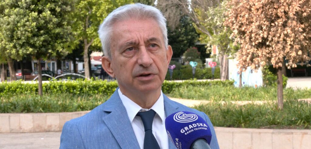 (VIDEO) Pejaković: Nenamjenski gotovinski krediti čine 45 odsto ukupnog zaduženja građana, a stambeni 35 odsto
