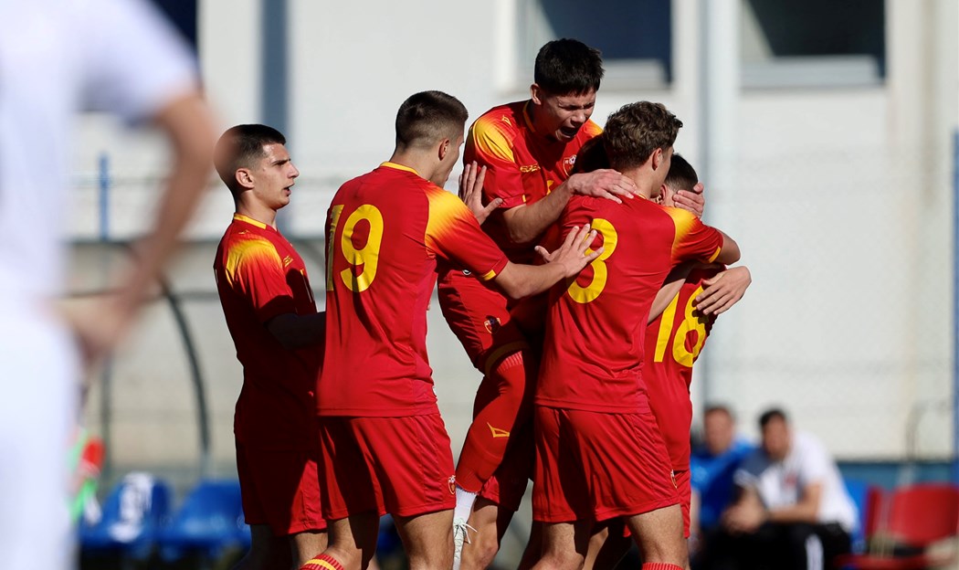 Kadeti srušili Italiju, sa Estonijom za elitnu rundu 1 Kadeti U17 slavlje FSCG
