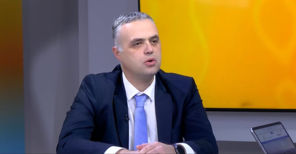 (VIDEO) Špadijer: Finansije Glavnog grada stabilne, do kraja godine završetak više važnih projekata, poseban izazov zapadna obilaznica 8 (VIDEO) Špadijer: Finansije Glavnog grada stabilne, do kraja godine završetak više važnih projekata, poseban izazov zapadna obilaznica