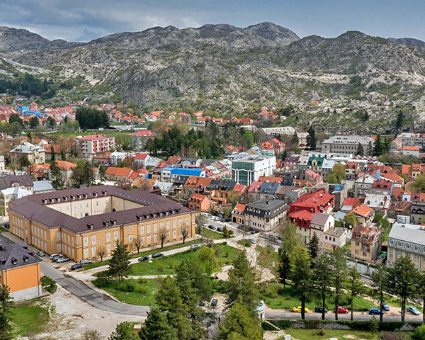 Cetinje: Krivična prijava zbog nedozvoljene trgovine cigaretama bez akciznih markica