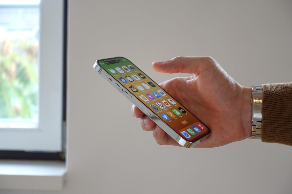 Pola miliona iPhone 17 završilo na dnu mora