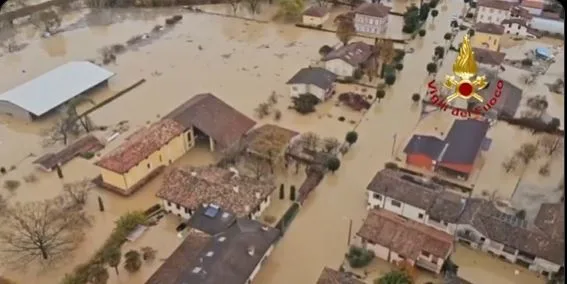 (VIDEO) Snažno nevrijeme u Italiji: Odron srušio trospratnicu, dvije osobe nestale 10 (VIDEO) Snažno nevrijeme u Italiji: Odron srušio trospratnicu, dvije osobe nestale