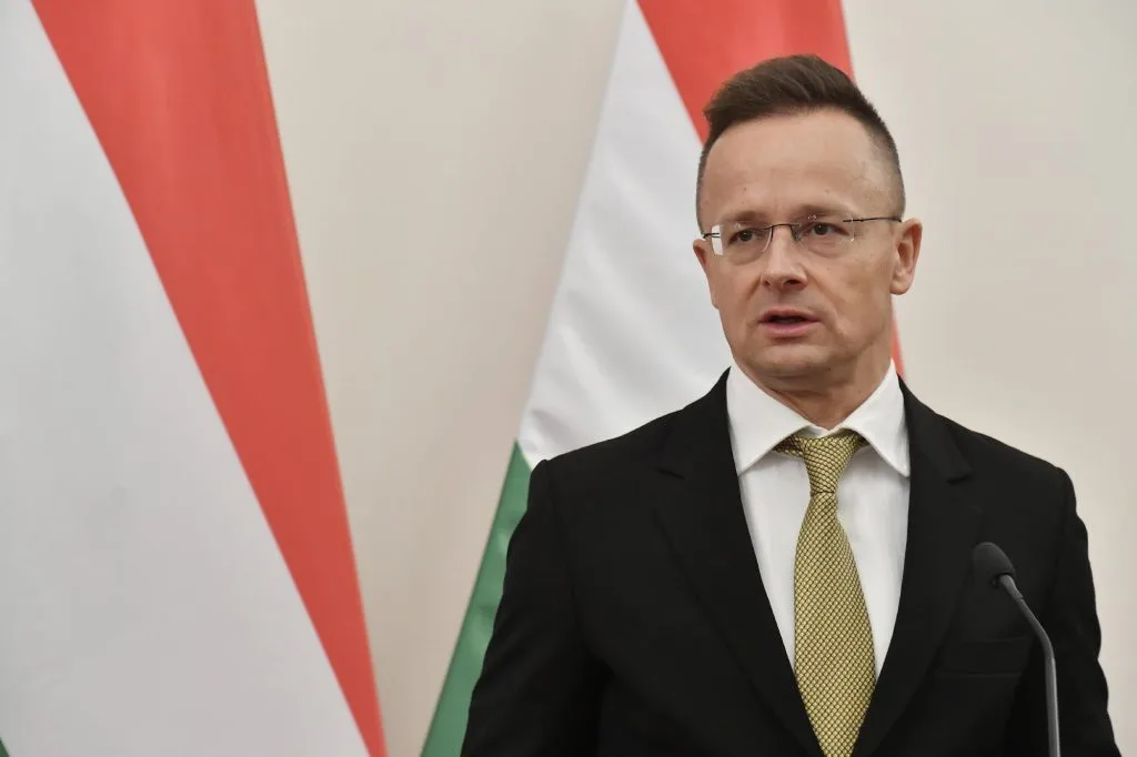Sukob šefova poljske i mađarske diplomatije: Sve je počelo od Orbanovih komentara o ruskoj imovini