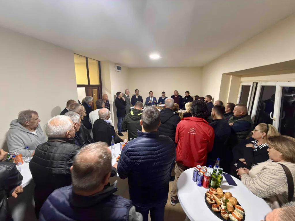Bečić: Demokratija počiva na ljudima a ne na moći, na poštenju a ne na privilegijama, na hrabrosti a ne na otimačini