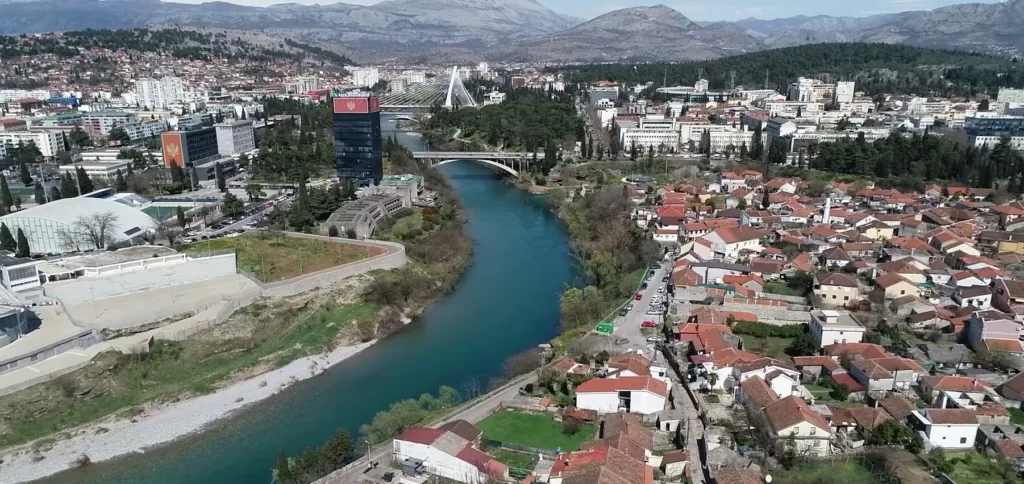 (VIDEO) Podgorica ima bogatu gastro i kulturnu ponudu zbog koje je idealna vikend i praznična destinacija 7 (VIDEO) Podgorica ima bogatu gastro i kulturnu ponudu zbog koje je idealna vikend i praznična destinacija