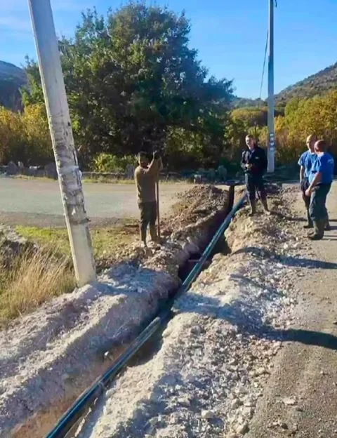 Postavljeno 1.100 metara cjevovoda za bolje vodosnabdijevanje u Kučima 10 Postavljeno 1.100 metara cjevovoda za bolje vodosnabdijevanje u Kučima