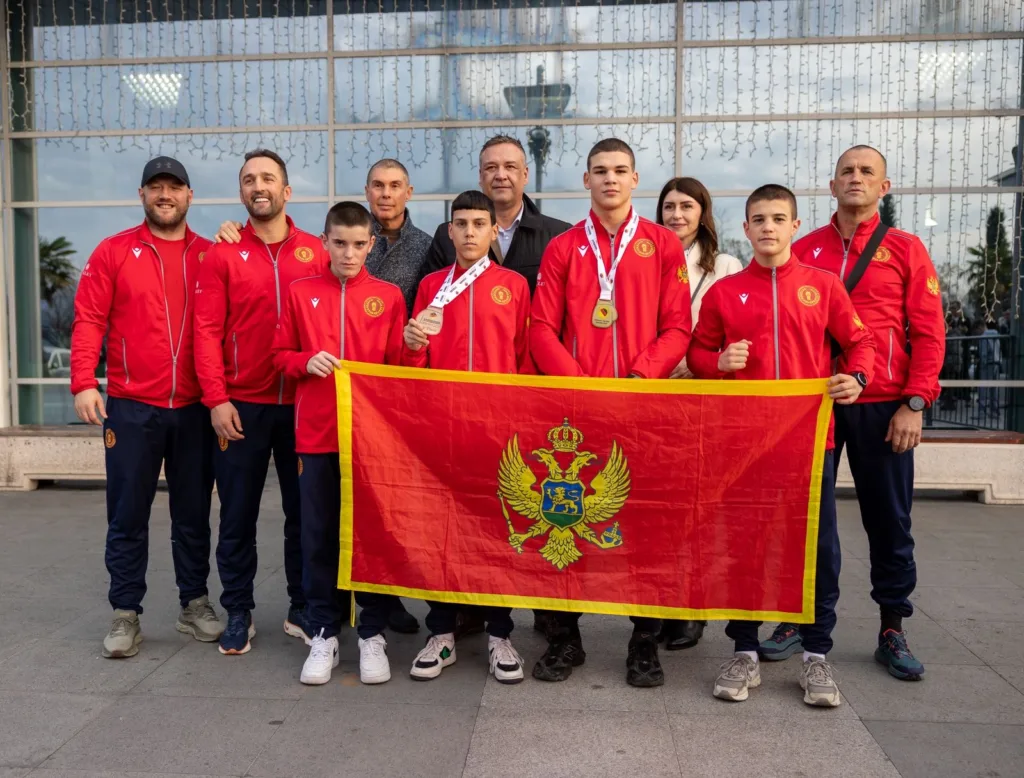 Roganović donio zlato, Podgorica dočekala šampione