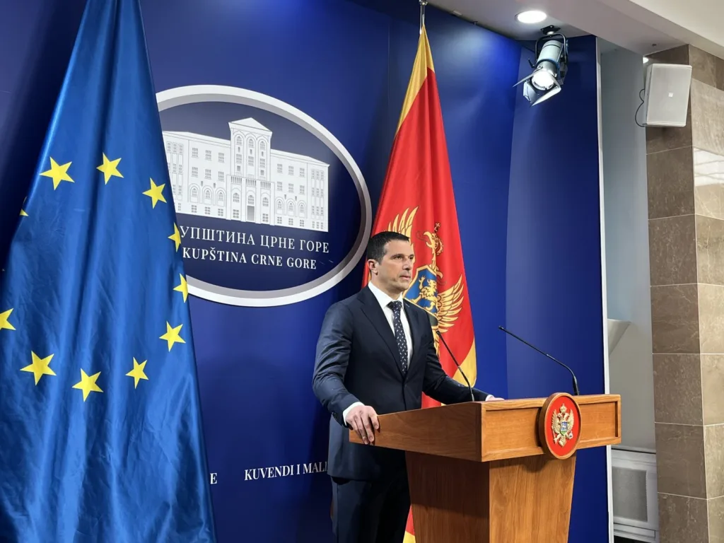 Janović: Moje mimoilaženje u stavovima sa DPS-om traje godinama unazad 8 Janović: Moje mimoilaženje u stavovima sa DPS-om traje godinama unazad