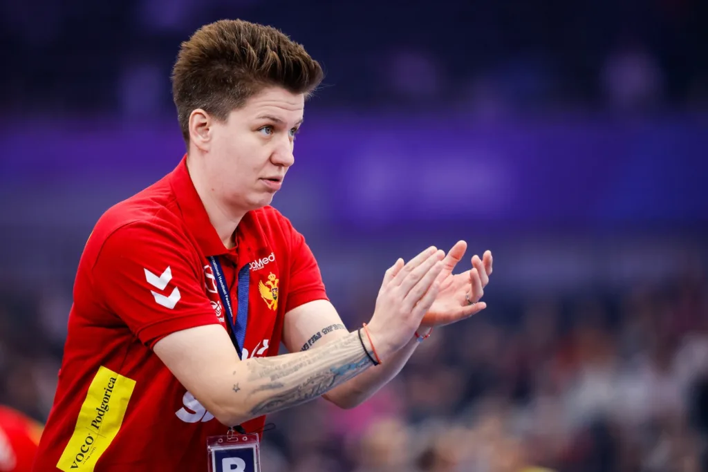 Suzana Lazovic IHF Anze Malovrh kolektiff