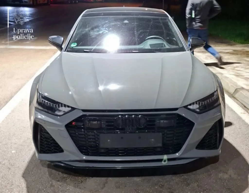 UP: Oduzet Audi RS7 koji se potražuje u Njemačkoj 15 UP: Oduzet Audi RS7 koji se potražuje u Njemačkoj