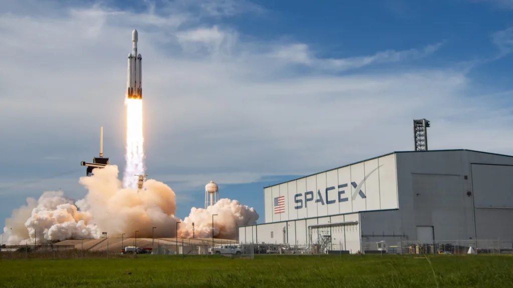 SpaceX planira izlazak na berzu