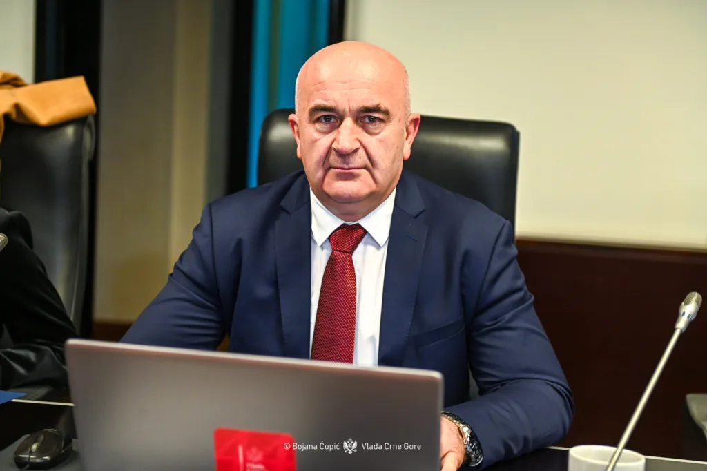 Joković: Izgradnja pravednog i solidarnog društva trajna obaveza svih nosilaca javnih funkcija 2 Joković: Izgradnja pravednog i solidarnog društva trajna obaveza svih nosilaca javnih funkcija