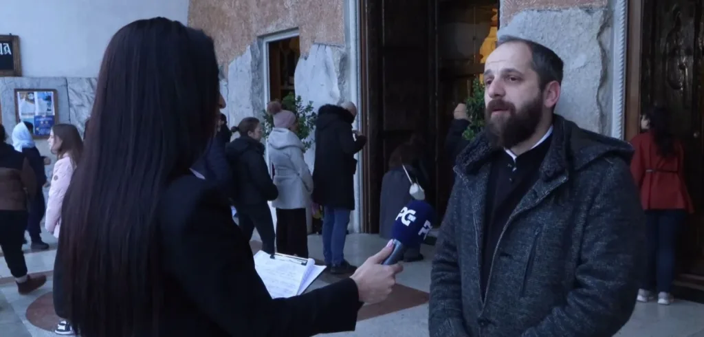 (VIDEO) Božović: Božić je jedan od najvoljenijih praznika u Crnoj Gori 3 (VIDEO) Božović: Božić je jedan od najvoljenijih praznika u Crnoj Gori
