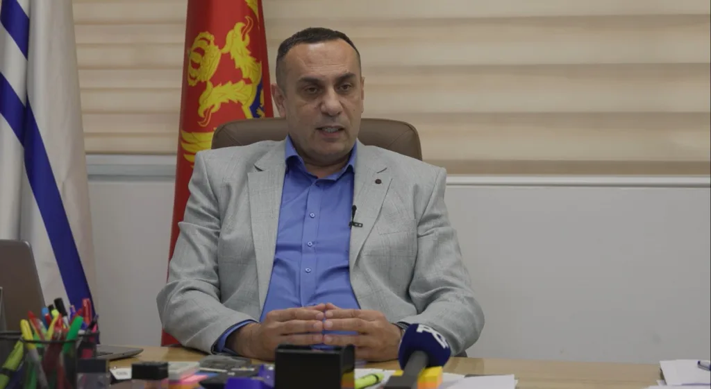 (VIDEO) Kovačević: Dnevno imamo oko 200 prijava građana za nepropisno parkiranje, napiše se do 70 kazni