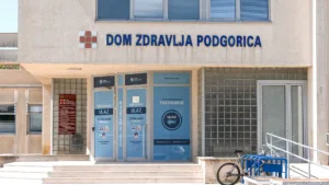 Pedijatri Doma zdravlja: Ignorisani smo, a teret sistema prebačen je na naša leđa