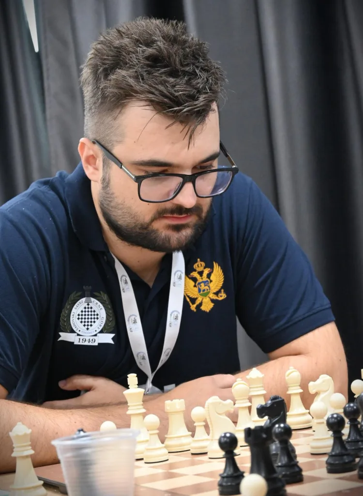 Kadrić se osamio na vrhu 12 Kadrić se osamio na vrhu
