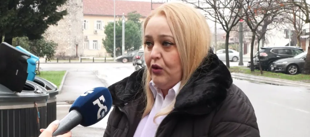 (VIDEO) Mulešković: Prošle godine uloženo preko 27 hiljada eura za opravku devastiranih podzemnih kontejnera 5 (VIDEO) Mulešković: Prošle godine uloženo preko 27 hiljada eura za opravku devastiranih podzemnih kontejnera