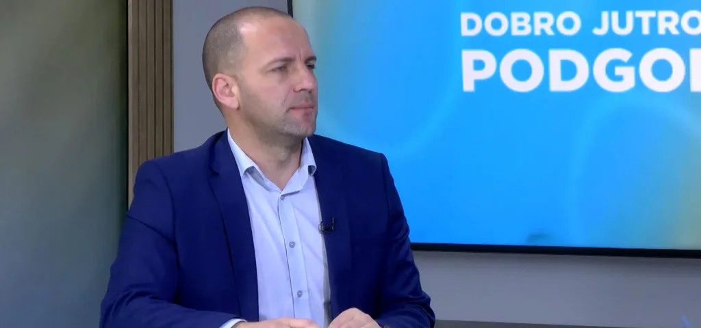 (VIDEO) Šljukić: Projekat zaštitara u školama daje pune rezultate 14 (VIDEO) Šljukić: Projekat zaštitara u školama daje pune rezultate