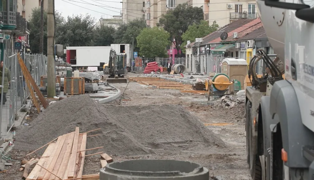 (VIDEO) Čukić: Rekonstrukcija Ulice slobode do sredine marta, u toku sređivanje trotoara 12 (VIDEO) Čukić: Rekonstrukcija Ulice slobode do sredine marta, u toku sređivanje trotoara