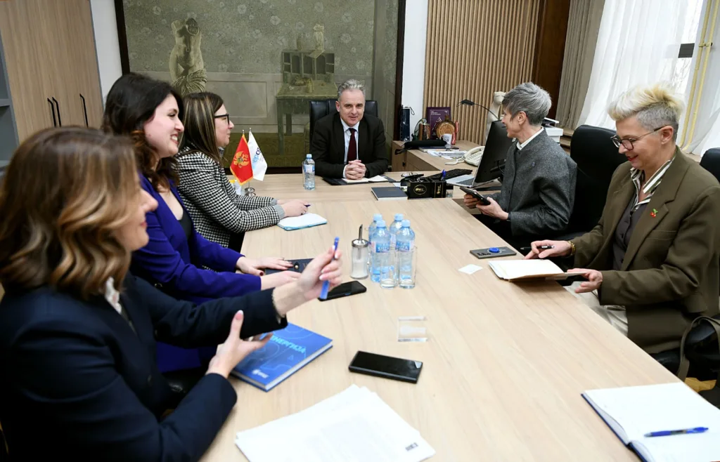 Strateško partnerstvo EPCG i UNDP za razvoj zelenih radnih mjesta 5 Strateško partnerstvo EPCG i UNDP za razvoj zelenih radnih mjesta