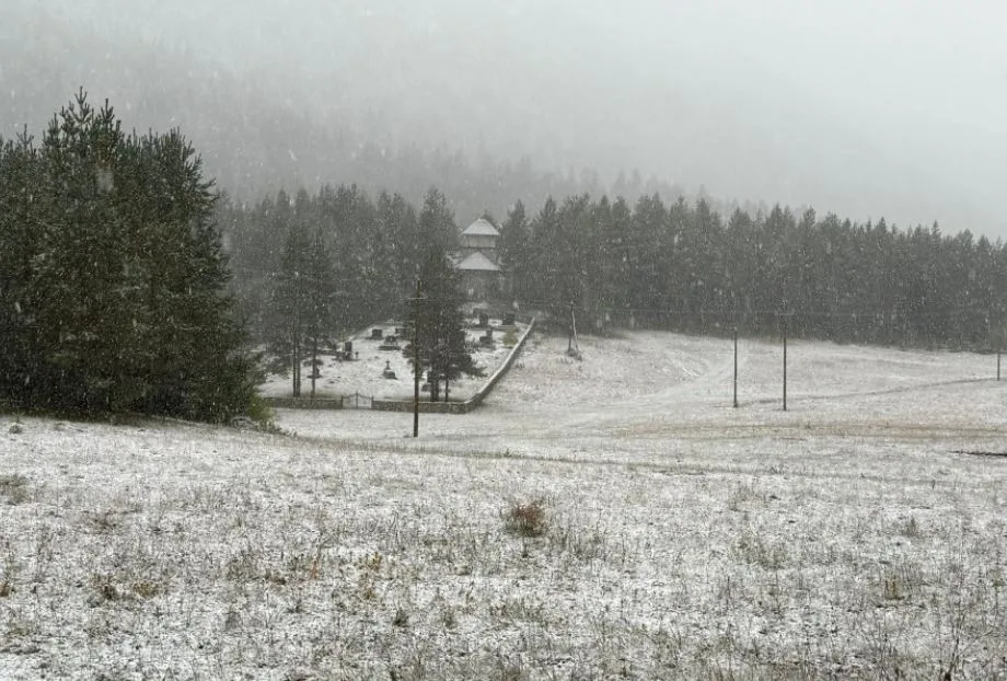 Zabljak prvi snijeg foto rtcg