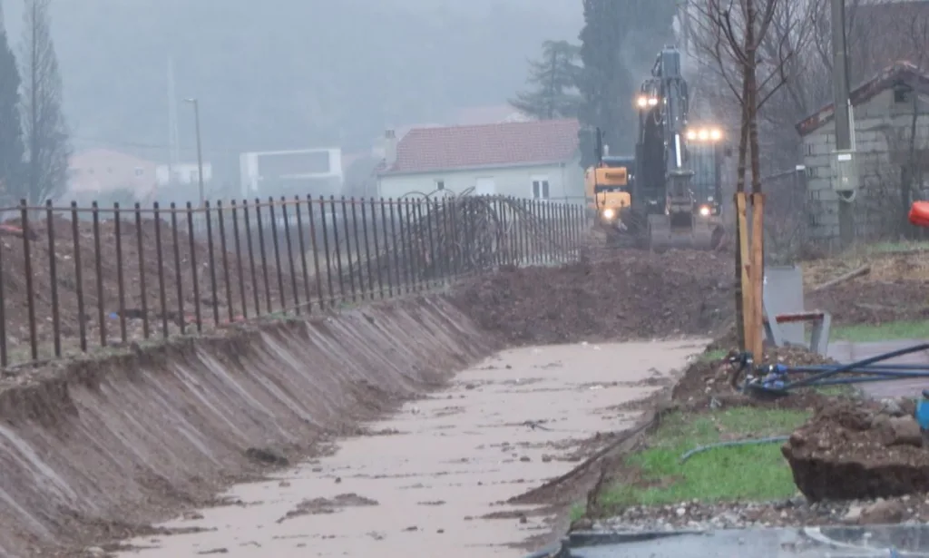 Kanal Mareze pored DG arene vraćen u prvobitno stanje 8 Kanal Mareze pored DG arene vraćen u prvobitno stanje