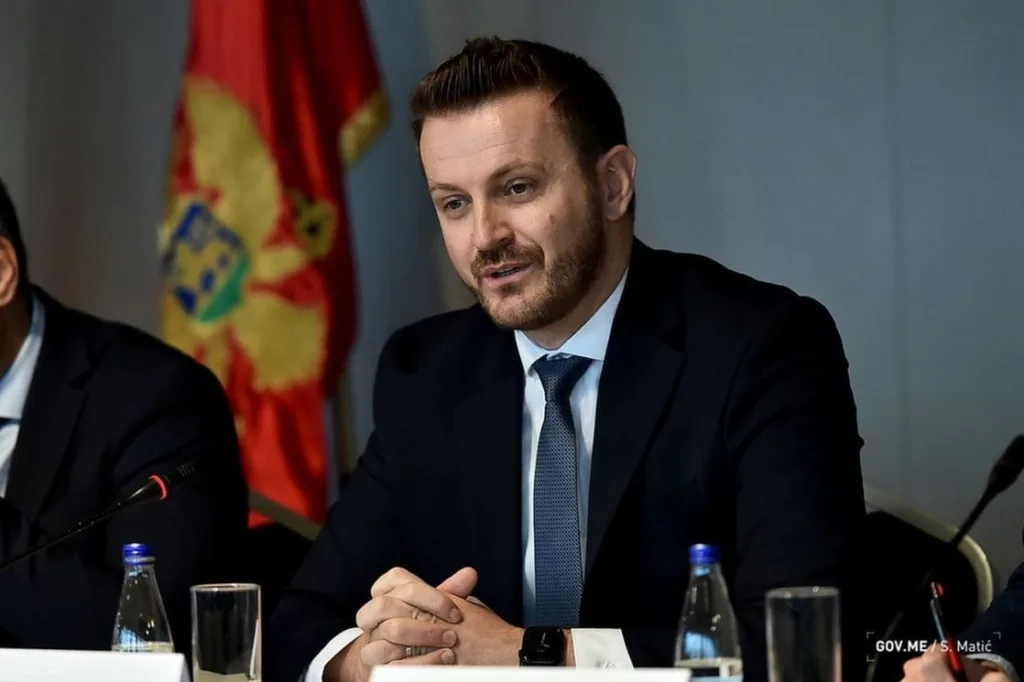 Ministarstvo javne uprave: Upravni nadzor u Budvi u toku, postupamo jednako prema svima