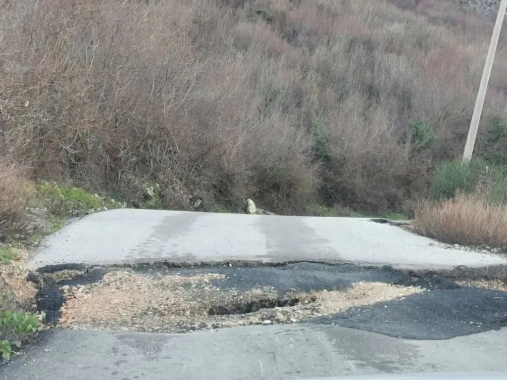 Leković: Što prije sanirati put preko Sutormana
