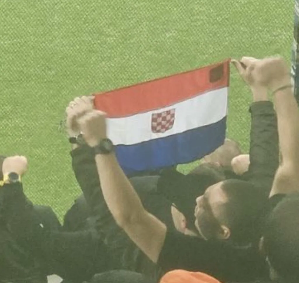 Hrvati žestoko kažnjeni: Nacionalistički ispadi navijača pod Goricom ih koštali 74 hiljade eura 7 Hrvati žestoko kažnjeni: Nacionalistički ispadi navijača pod Goricom ih koštali 74 hiljade eura