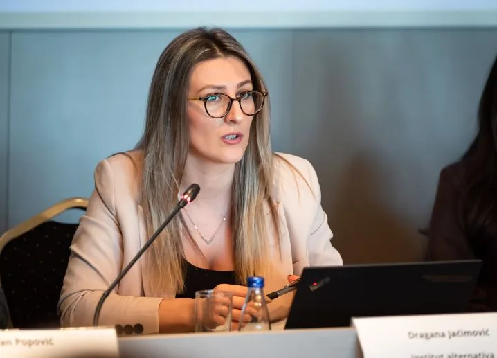 Institut alternativa: Umjesto slabljenja, ojačati kontrolu javnih nabavki 4 Institut alternativa: Umjesto slabljenja, ojačati kontrolu javnih nabavki