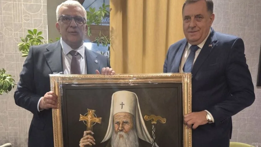 Mandić i Dodik u Trebinju: Granice nisu prepreka za kulturno i duhovno jedinstvo srpskog naroda 5 Mandić i Dodik u Trebinju: Granice nisu prepreka za kulturno i duhovno jedinstvo srpskog naroda