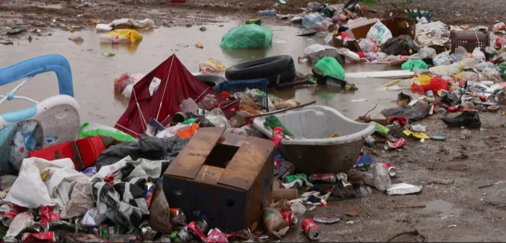 (VIDEO) Svakodnevno se prikupi 200 tona otpada, tokom prošle godine 46 prekršajnih naloga zbog nelegalnog odlaganja 4 (VIDEO) Svakodnevno se prikupi 200 tona otpada, tokom prošle godine 46 prekršajnih naloga zbog nelegalnog odlaganja