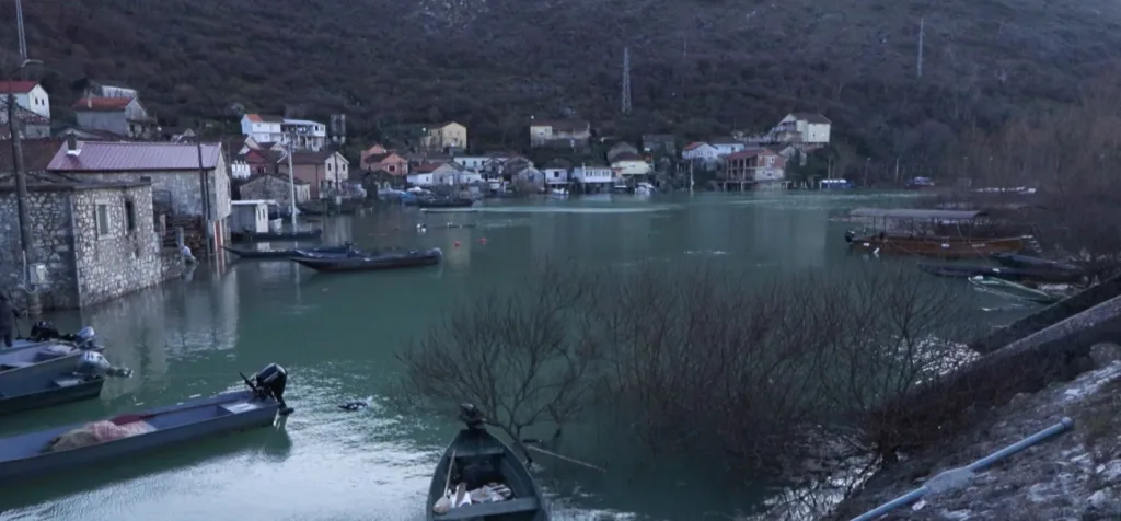 (VIDEO) Situacija u Vranjini pod kontrolom, najugroženiji pomoćni objekti