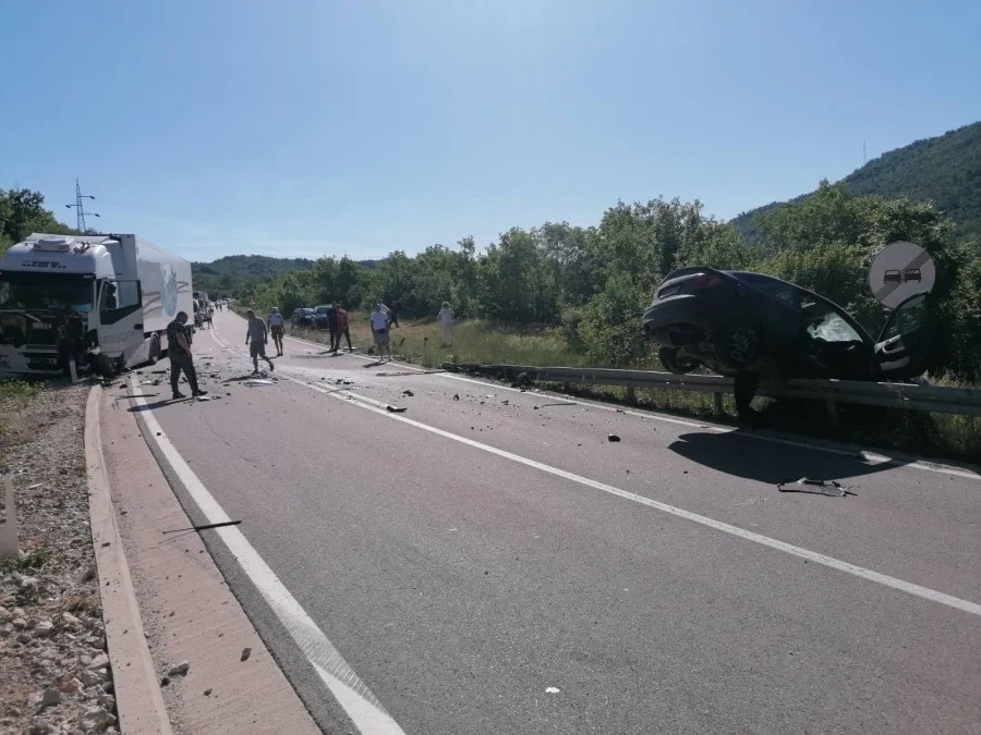 Saobraćajna nesreća u Trubjeli: Poginula jedna osoba