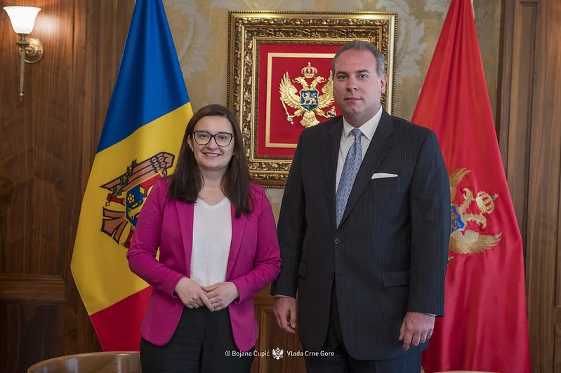 Ivanović i Gerasimov potpisali Memorandum o saradnji: Crna Gora i Moldavija jačaju partnerstvo na putu ka EU 7 Ivanović i Gerasimov potpisali Memorandum o saradnji: Crna Gora i Moldavija jačaju partnerstvo na putu ka EU