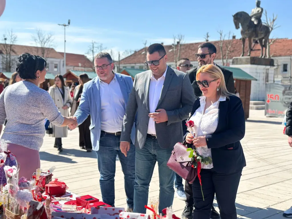 U Nikšiću počeo Osmomartovski bazar