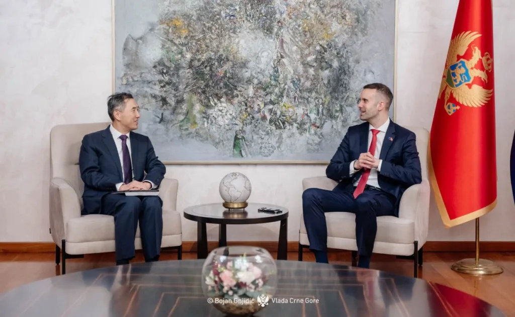 Spajić: Twenty years of diplomatic relations between Montenegro and China are an important framework for continued cooperation 2 Spajić: Dvadeset godina diplomatskih odnosa Crne Gore i Kine važan okvir za nastavak saradnje