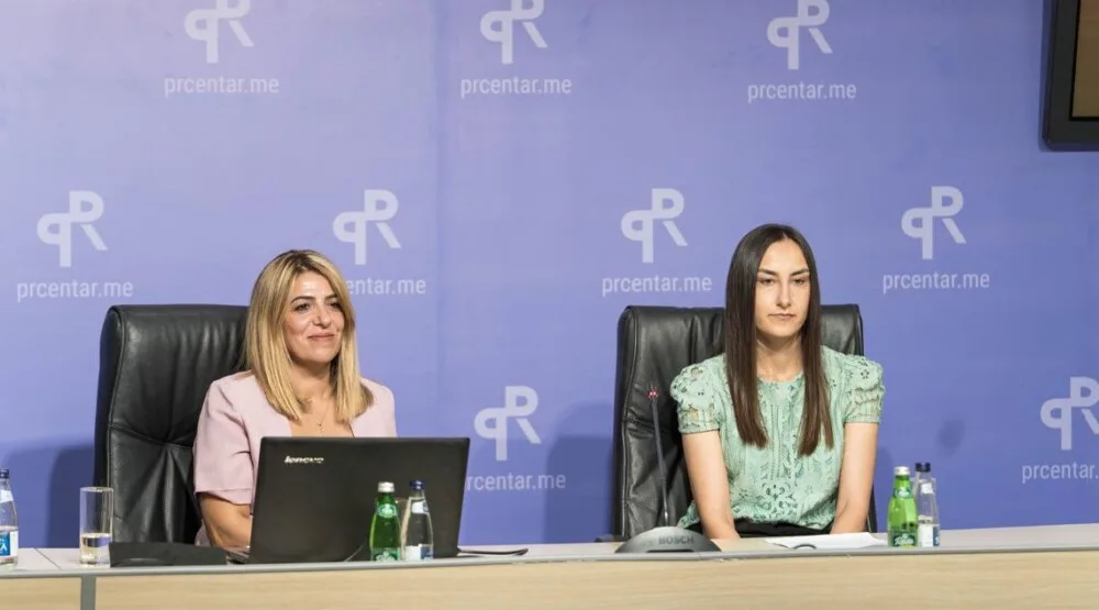 CRI: Projekat doprinio povećanom prijavljivanju nasilja u romskoj i egipćanskoj zajednici zahvaljujući informisanju i podršci 5 CRI: Projekat doprinio povećanom prijavljivanju nasilja u romskoj i egipćanskoj zajednici zahvaljujući informisanju i podršci