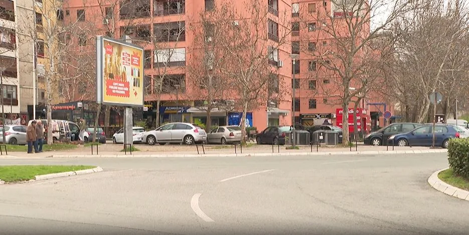 Čekajući stroži zakon, kladionice i škole na svega nekoliko minuta razdaljine 10 Čekajući stroži zakon, kladionice i škole na svega nekoliko minuta razdaljine