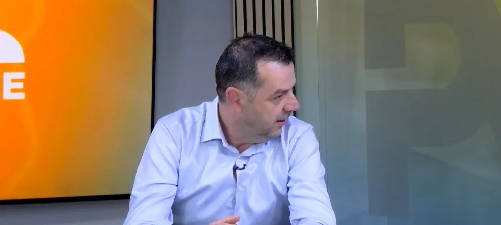 (VIDEO) Novaković: Cijene osnovnih bilborda 450 do 480 eura, predstavljaju lijepu sliku grada 4 (VIDEO) Novaković: Cijene osnovnih bilborda 450 do 480 eura, predstavljaju lijepu sliku grada