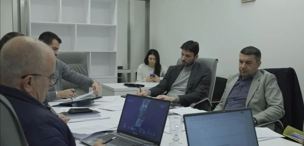 (VIDEO) Savjet RTV Podgorica da se zaštiti od brutalnih prijetnji Gorana Đurovića iz Media centra