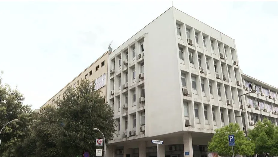 SDT: Pokrenut krivični opostupak protiv osam okrivljenih za stvaranje OKG i teškog ubistva