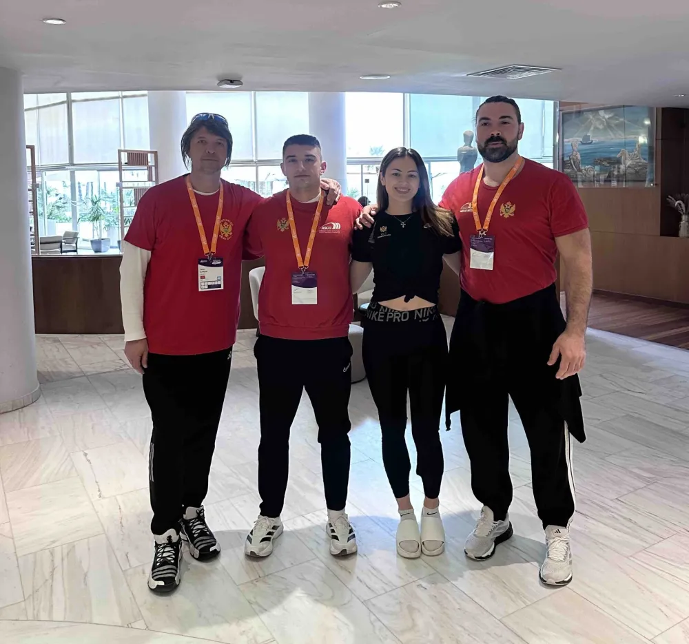 Marija šesta, Tomaš deveti, Amir 20. na Kipru