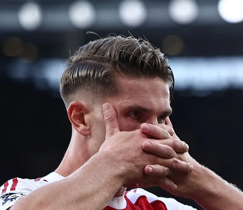 Arsenal odgovorio Sitiju: Đekereš vratio "tobdžije" na vrh tabele 8 Arsenal odgovorio Sitiju: Đekereš vratio „tobdžije“ na vrh tabele