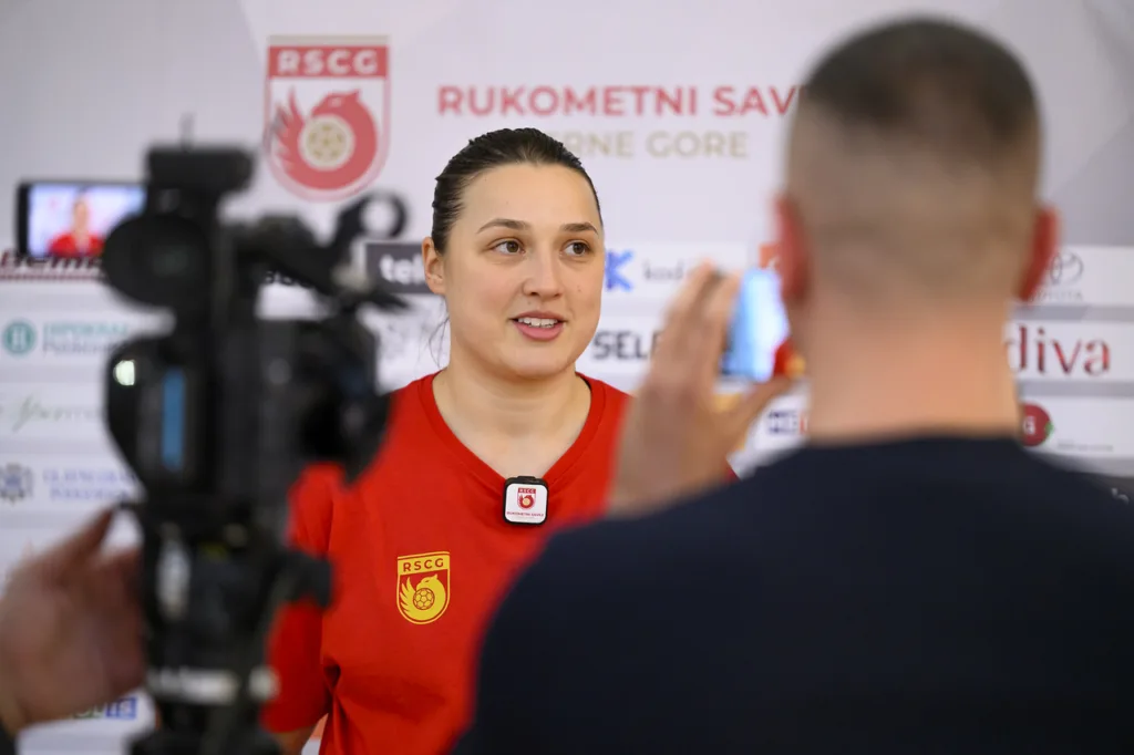 Jauković o žrijebu za SP: Cilj da u narednu fazu prenesemo maksimalan broj bodova 9 Jauković o žrijebu za SP: Cilj da u narednu fazu prenesemo maksimalan broj bodova